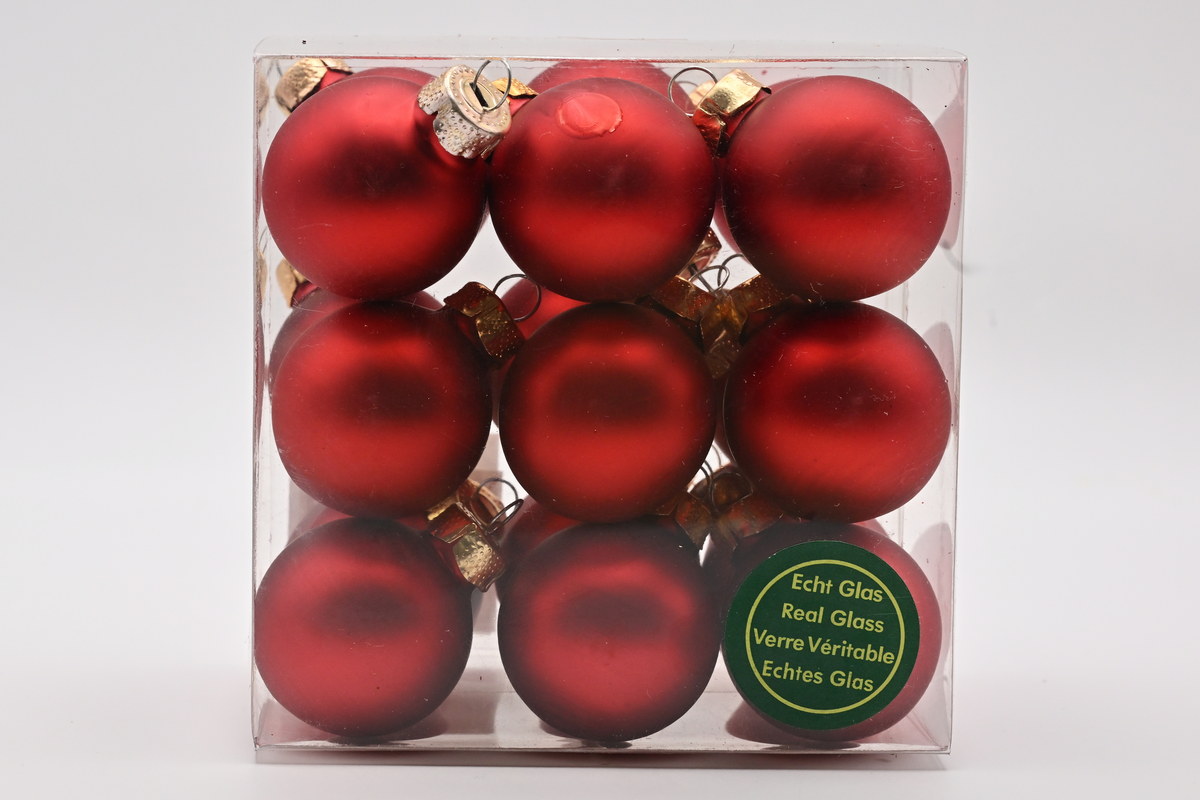 Glass ball, matt red, 30 mm, 18 pcs.