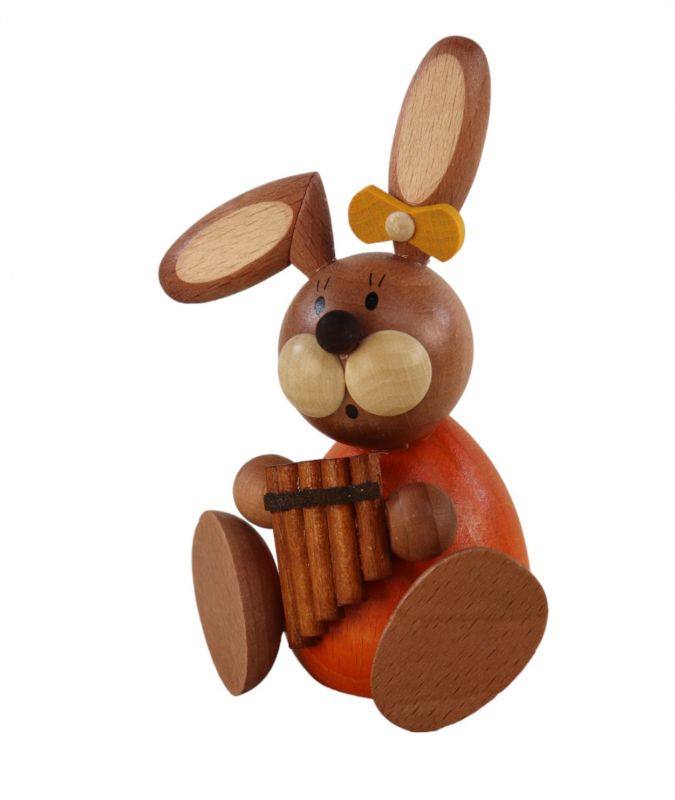 Osterhäsin sitzend mit Panflöte 11cm