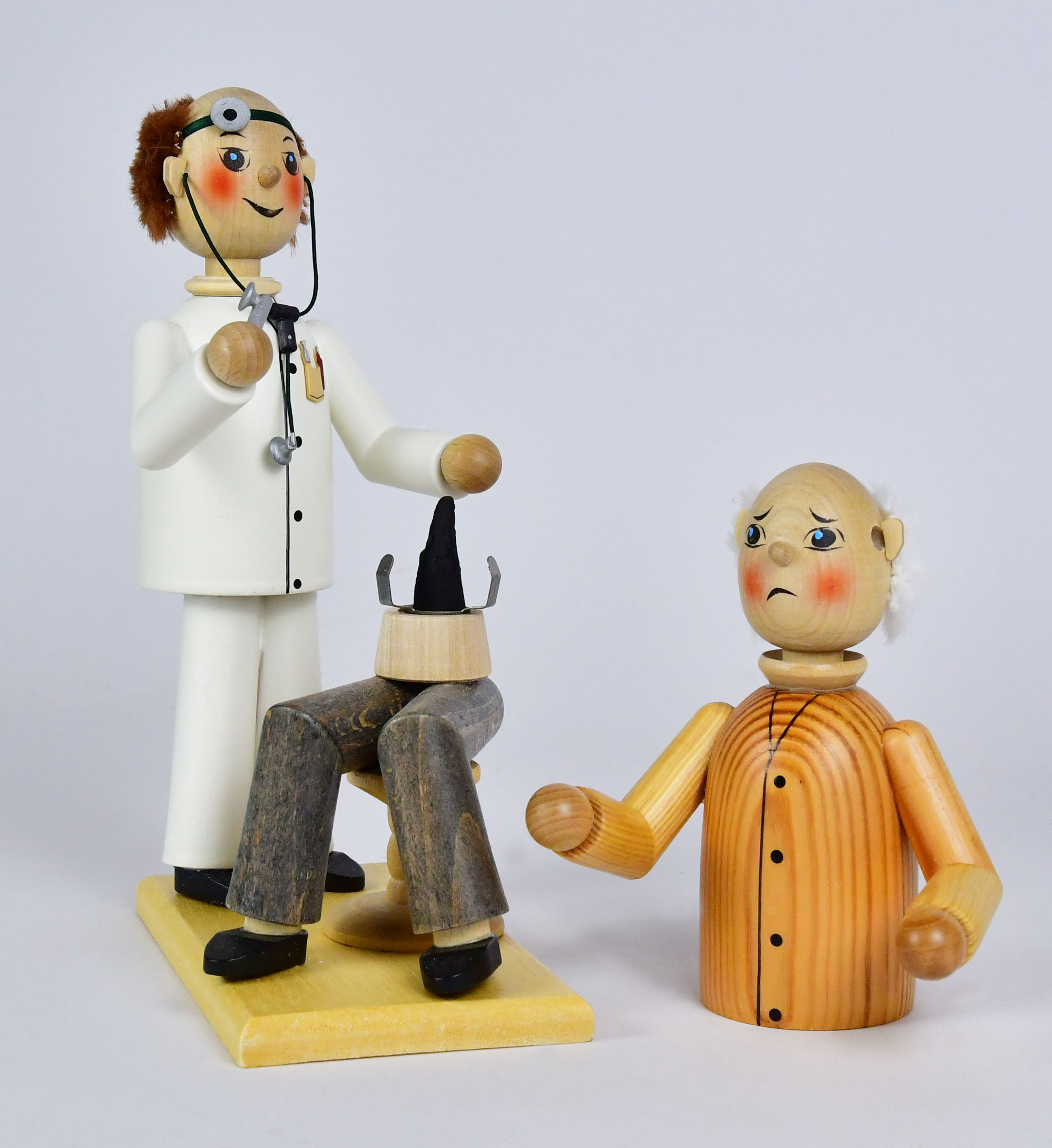 Räuchermann, Arzt mit Patient, natur