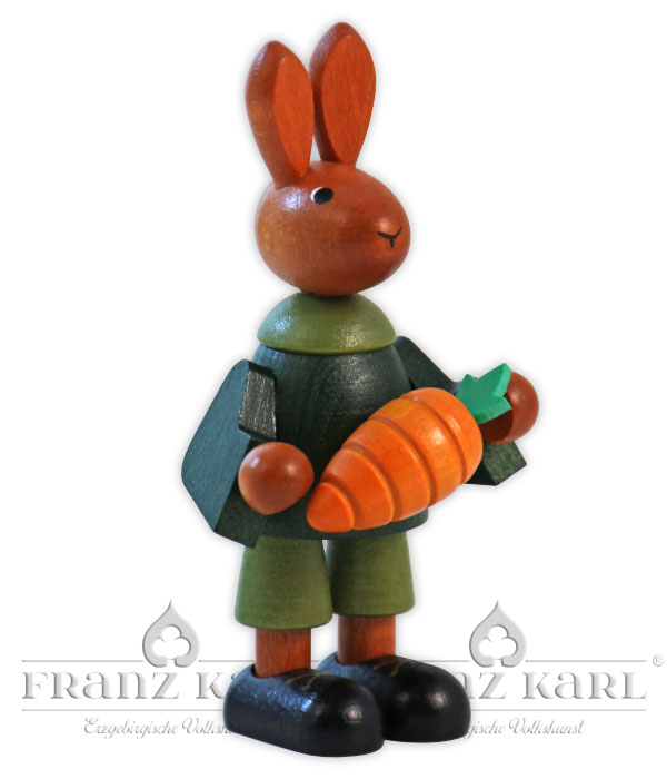 Osterhase mit Rübe