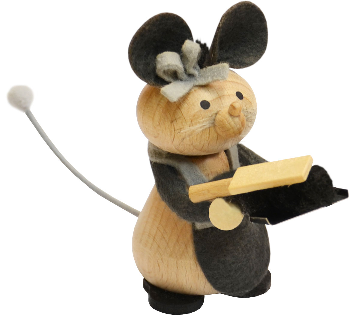 Mausi mit  Handbesen und Schaufel