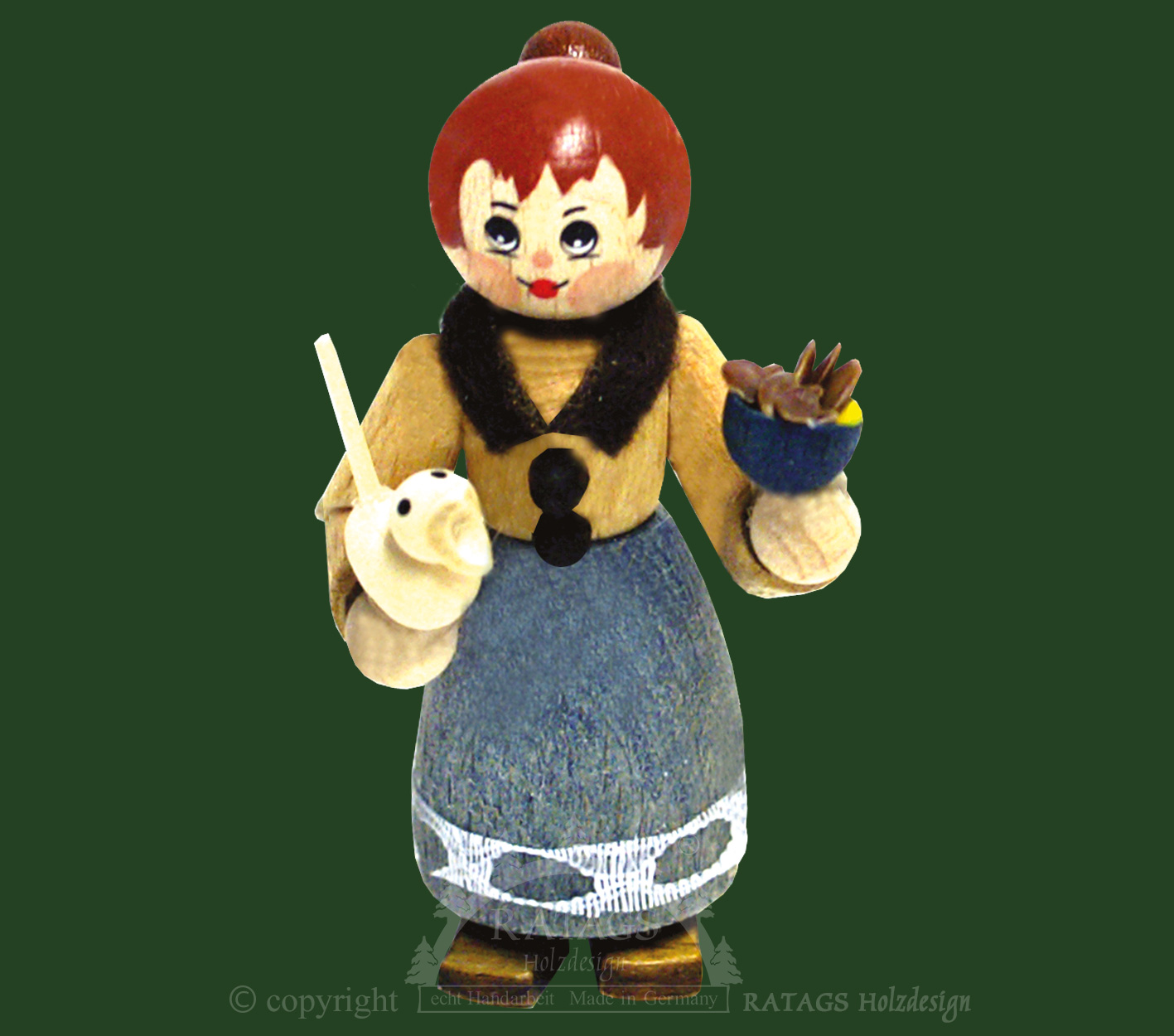 Figur, nagymama madáretetés közben, természetes szürke