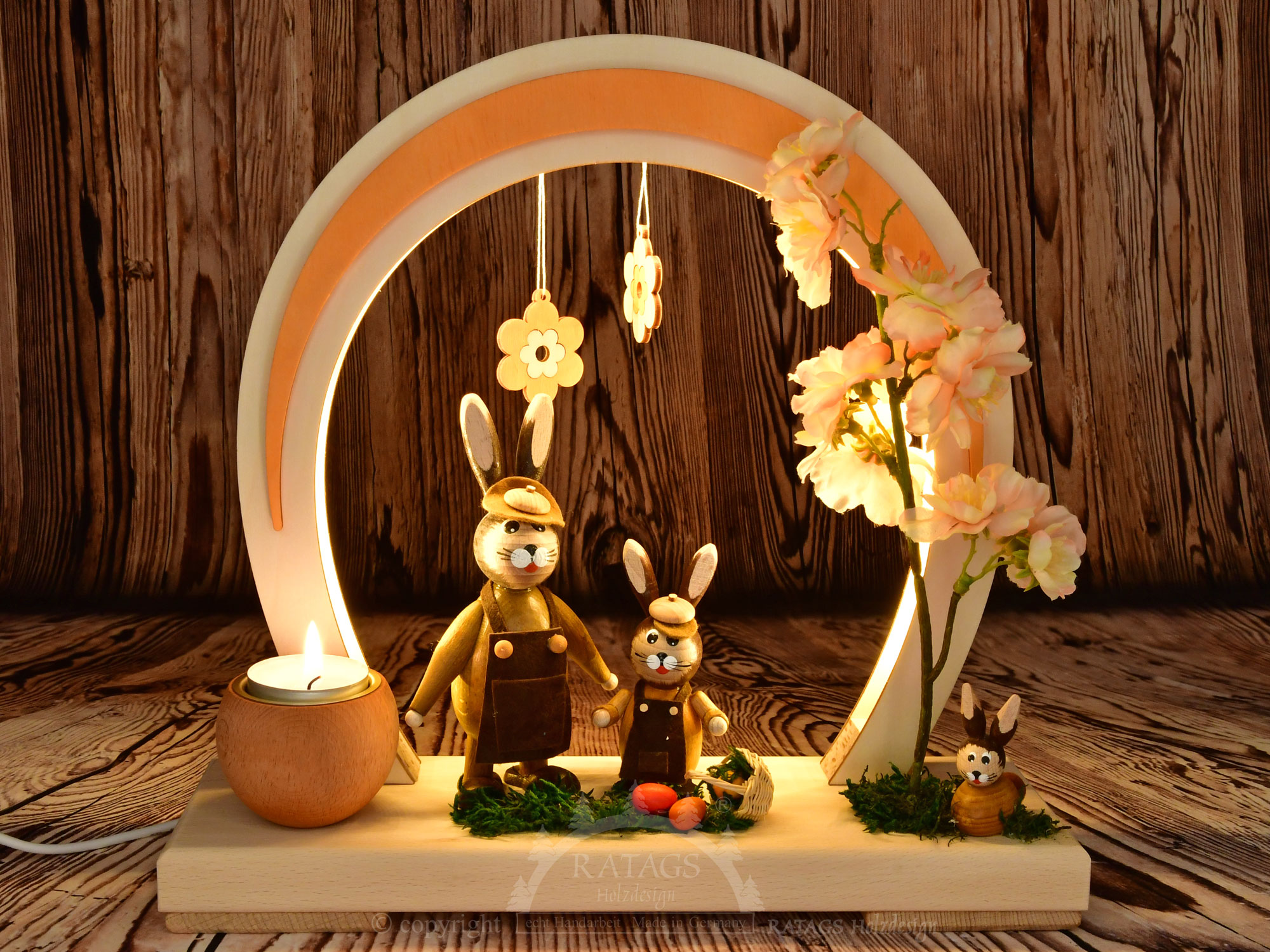 Romantic Easter lamp, LED, round, salmon-coloured