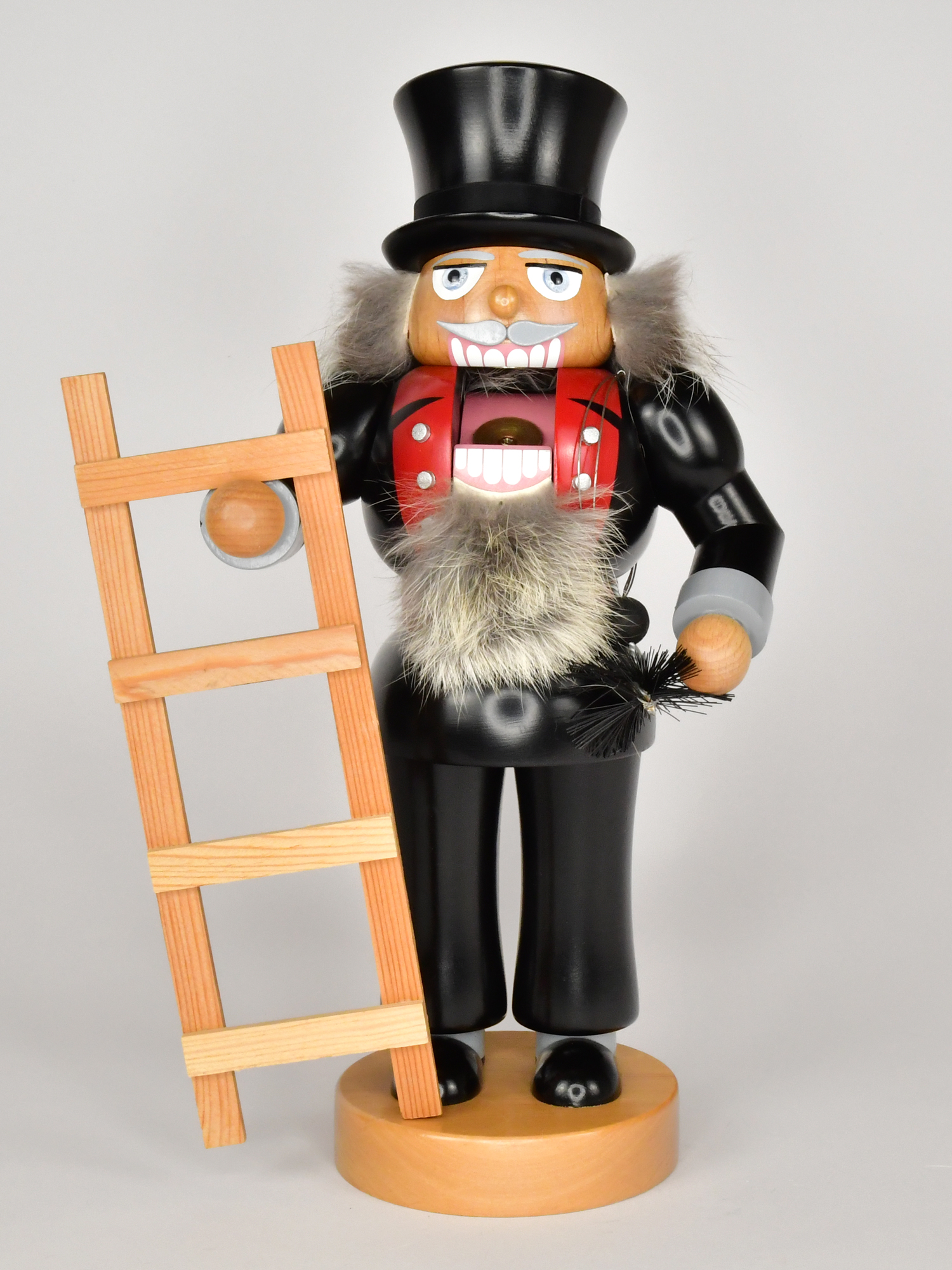 Nutcrackers, chimney sweeps, DISCONTINUED B-grade goods