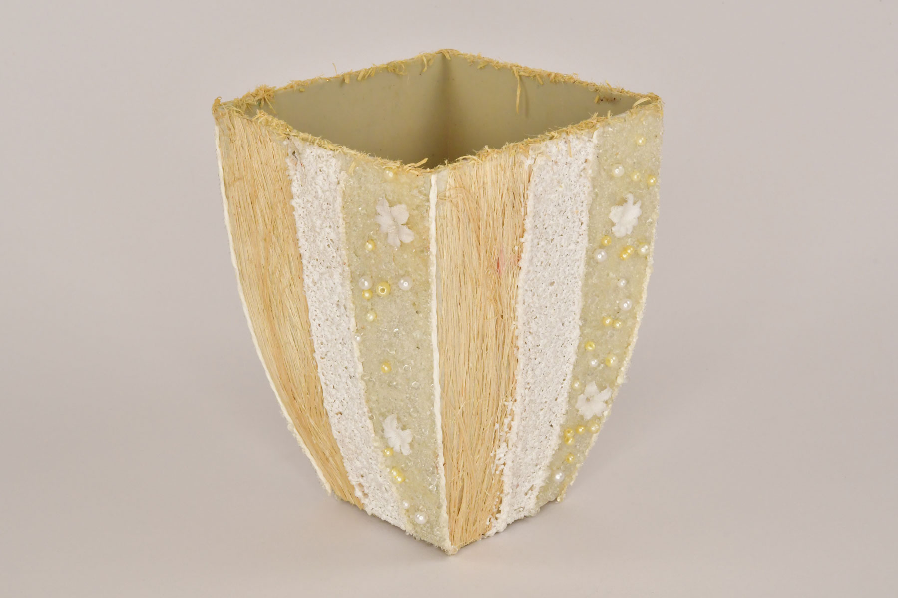 Sisal plant pot with natural materials, narrow tall bowl