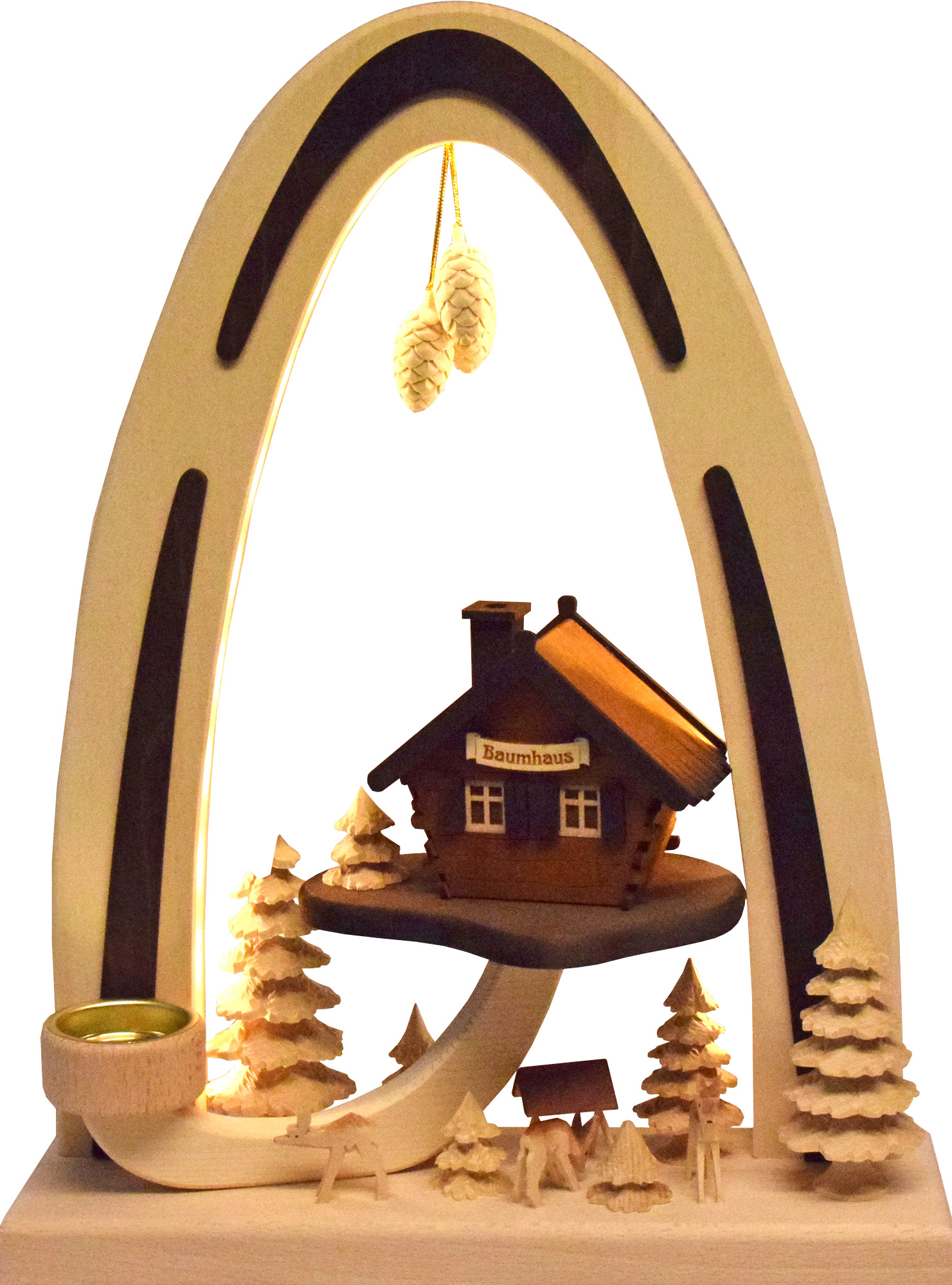 Massief houten boog, aan de boomhut
