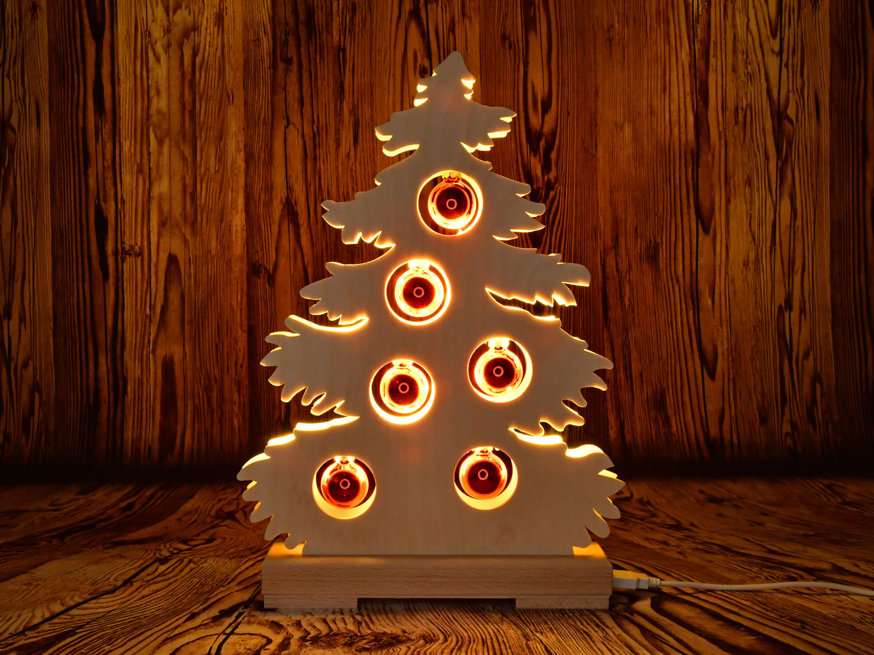 Small fir tree, natural, red baubles, full USB