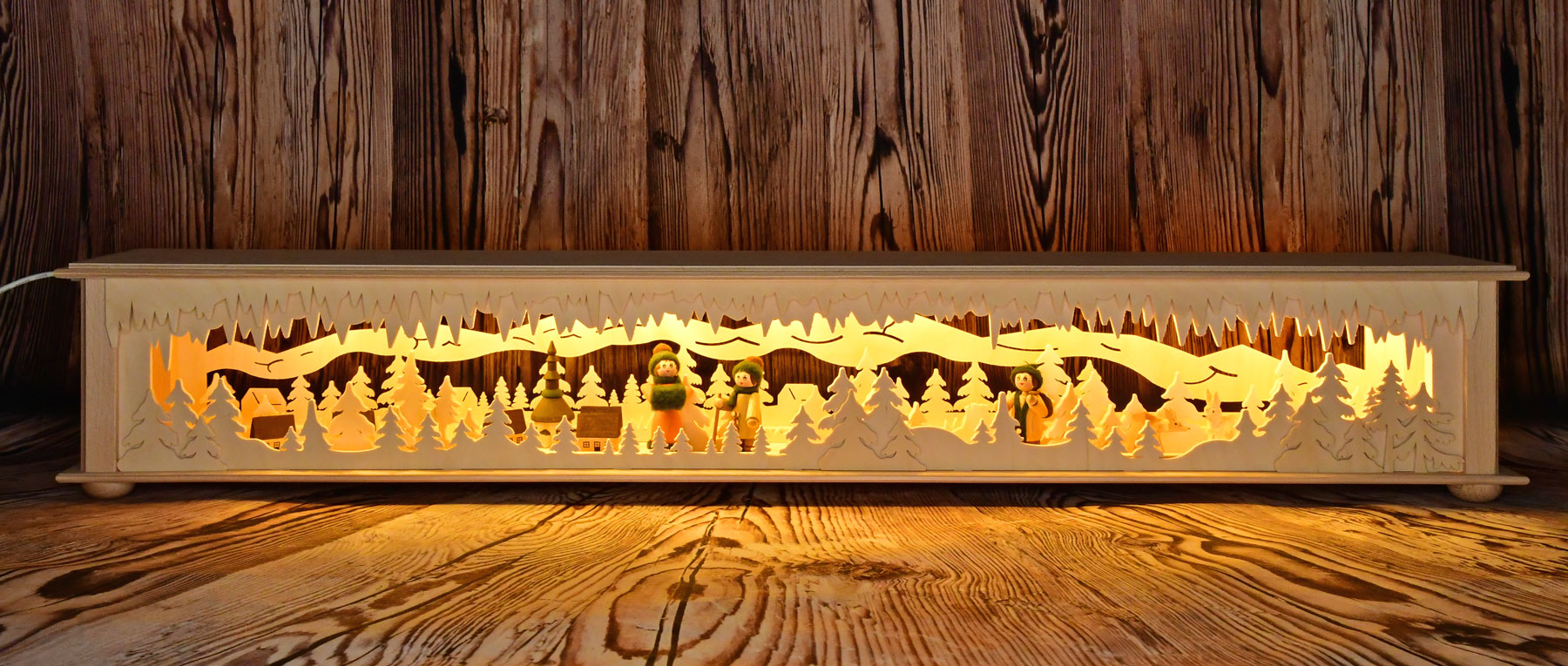 Room light, large, mountains, 3 figures, houses