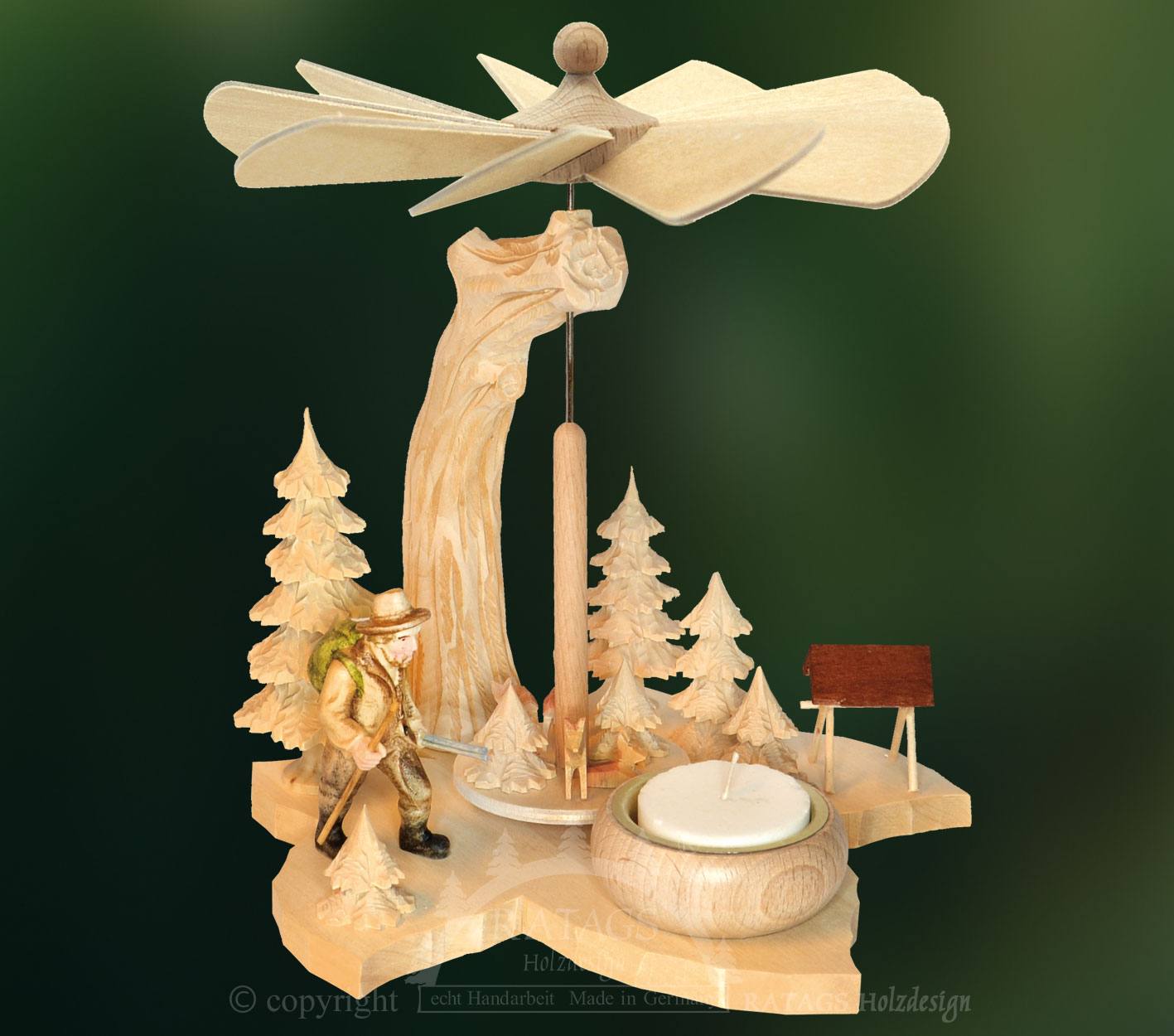 Leaf pyramid, solid wood wanderer