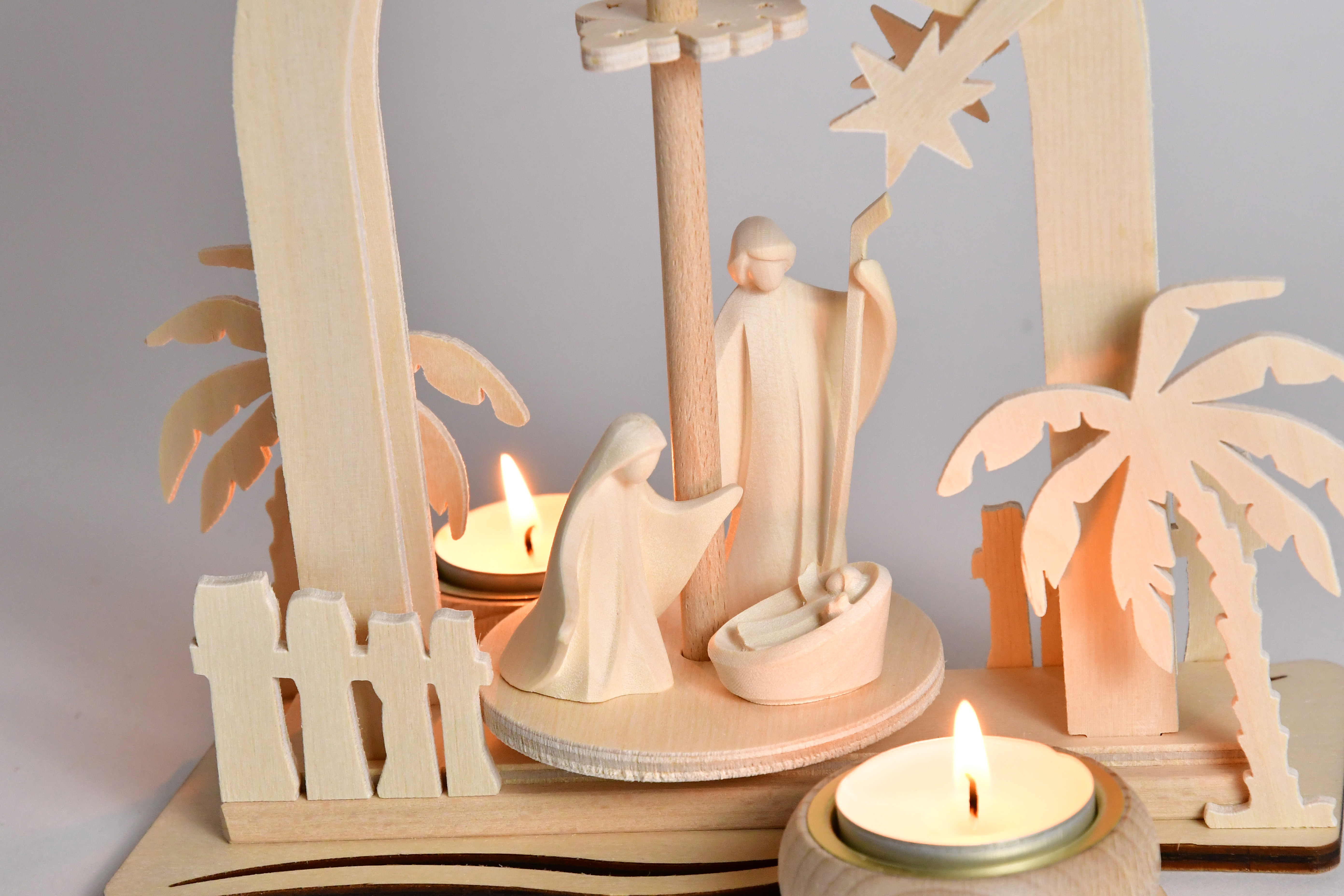 Sternbogenpyramide, Heilige Familie, HAPE Figuren, natur, Teelichter