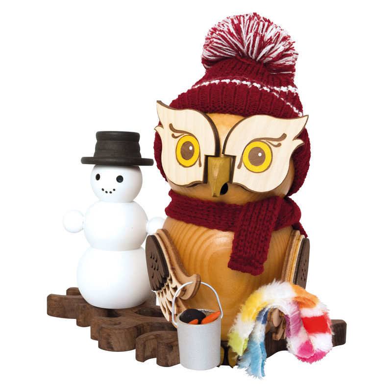 Raucheule mit Schneemann