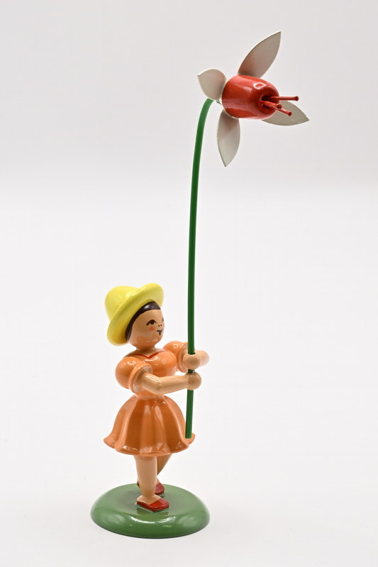 Blumenkind mit Fuchsie Blumenkind mit Fuchsie