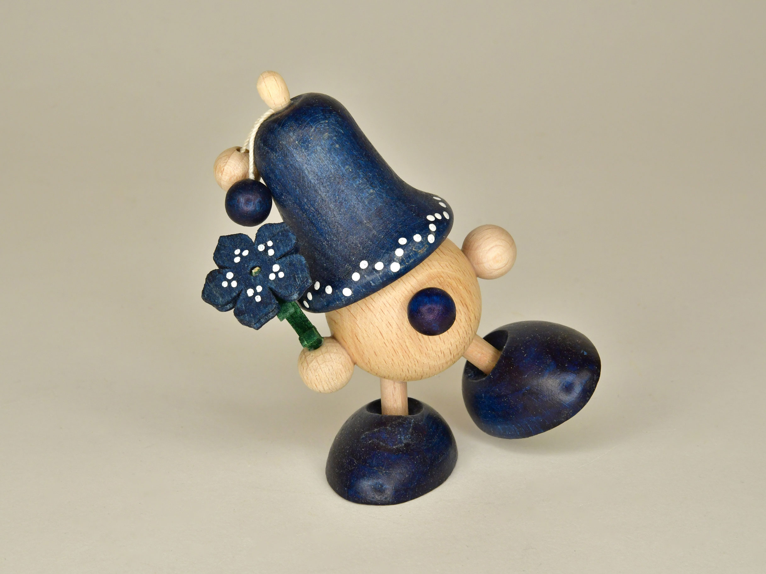 RATS  Bürgelrats mit Blume RATS  Bürgelrats mit Blume