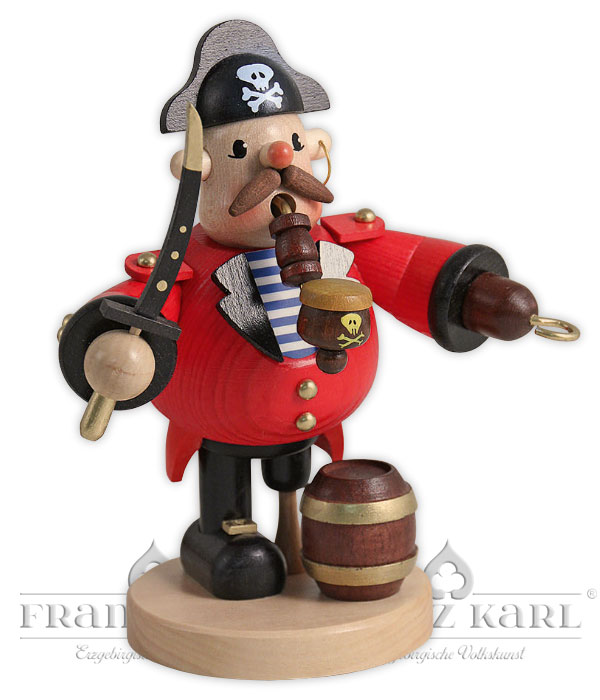 Petit pirate fumeur de pipe