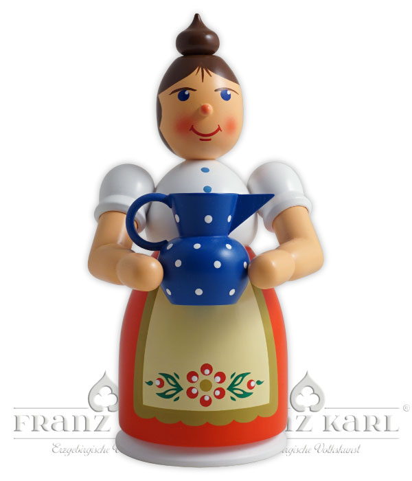 mit Schürze und Krug Rauchfrau