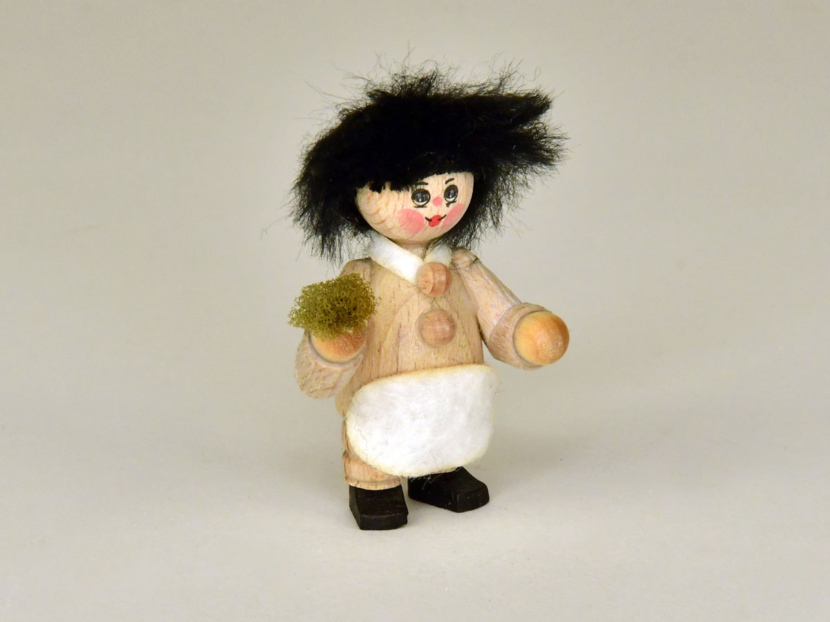 Figur stehend mit Pflanze, natur, RATAGS-Figur