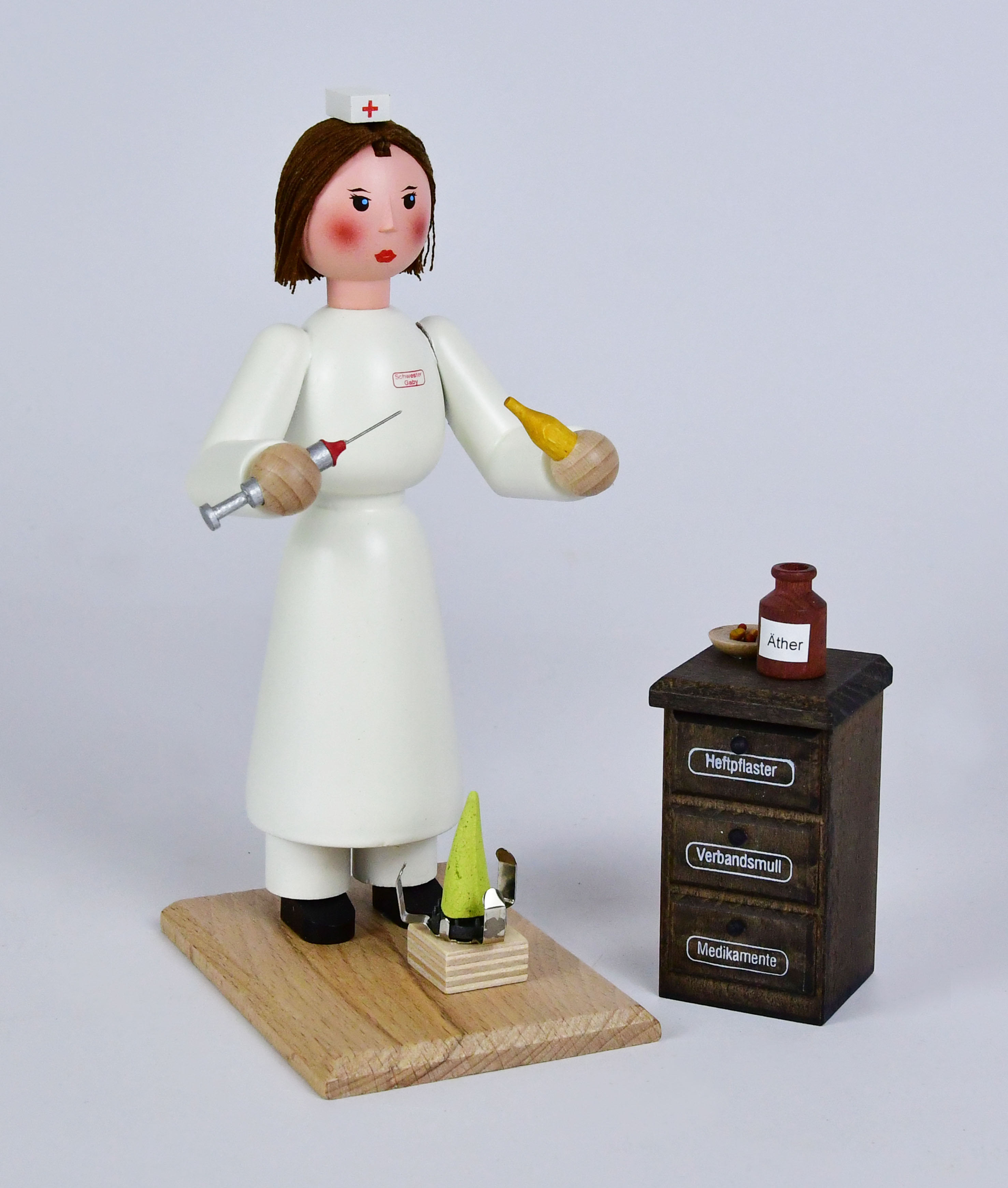 Rauchmänner, Krankenschwester mit Spritz ca. 20 cm