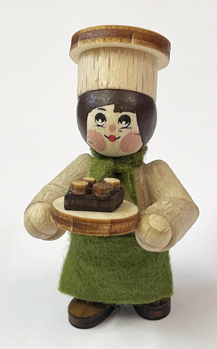 Figur, Bäcker mit Torte, weiß gebeizt Figur, Bäcker mit Torte, weiß gebeizt