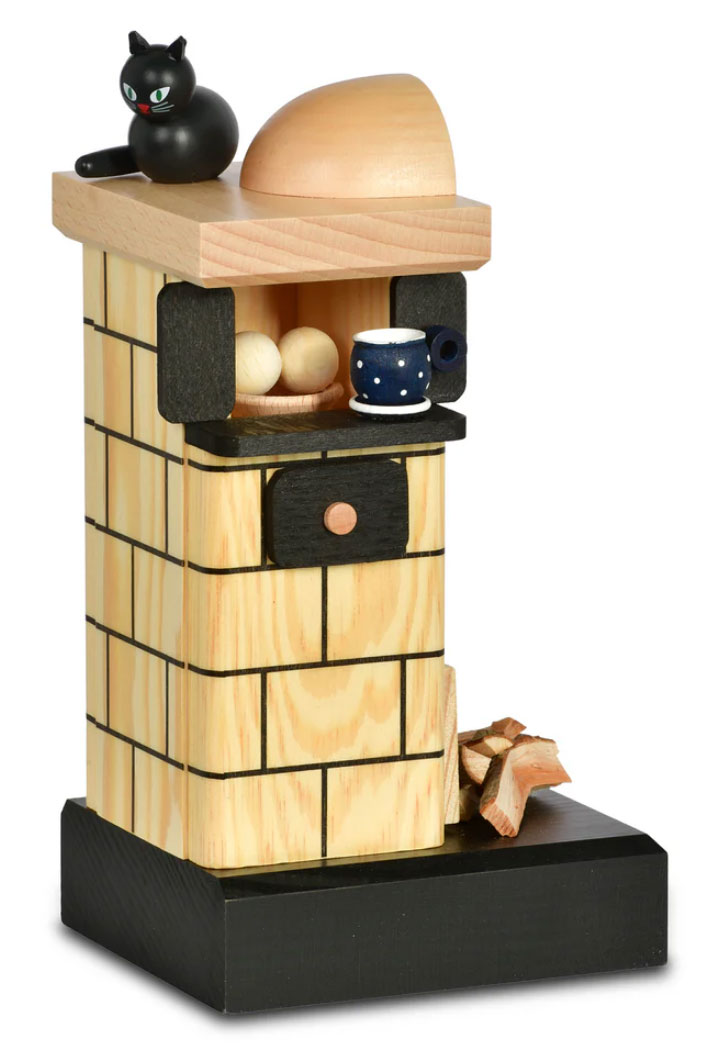 Kachelofen natur mit Holz, Räuchermann