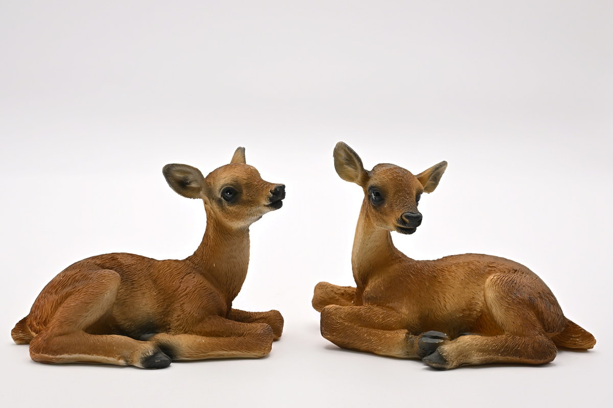 2 fawns, H 7 cm