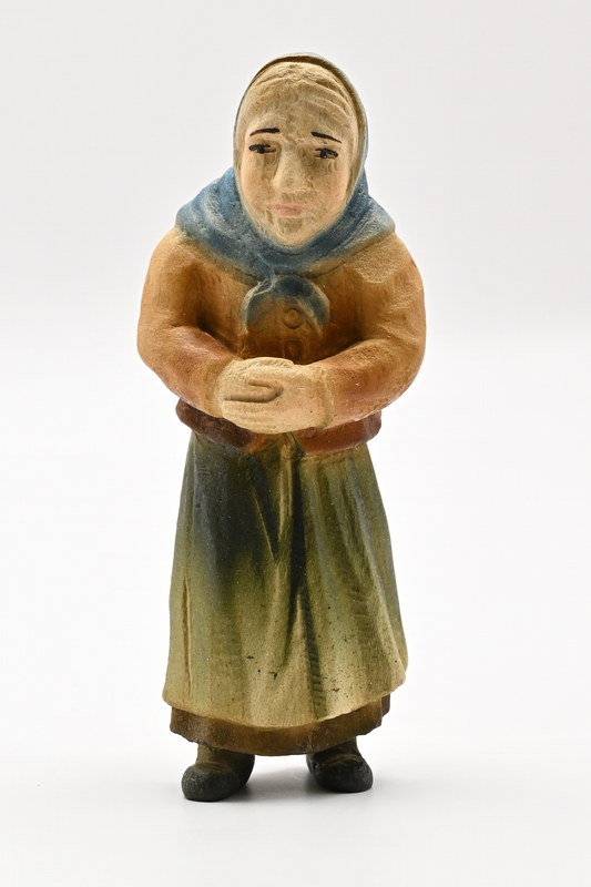 Grandmother with headscarf, coloured, 90 mm