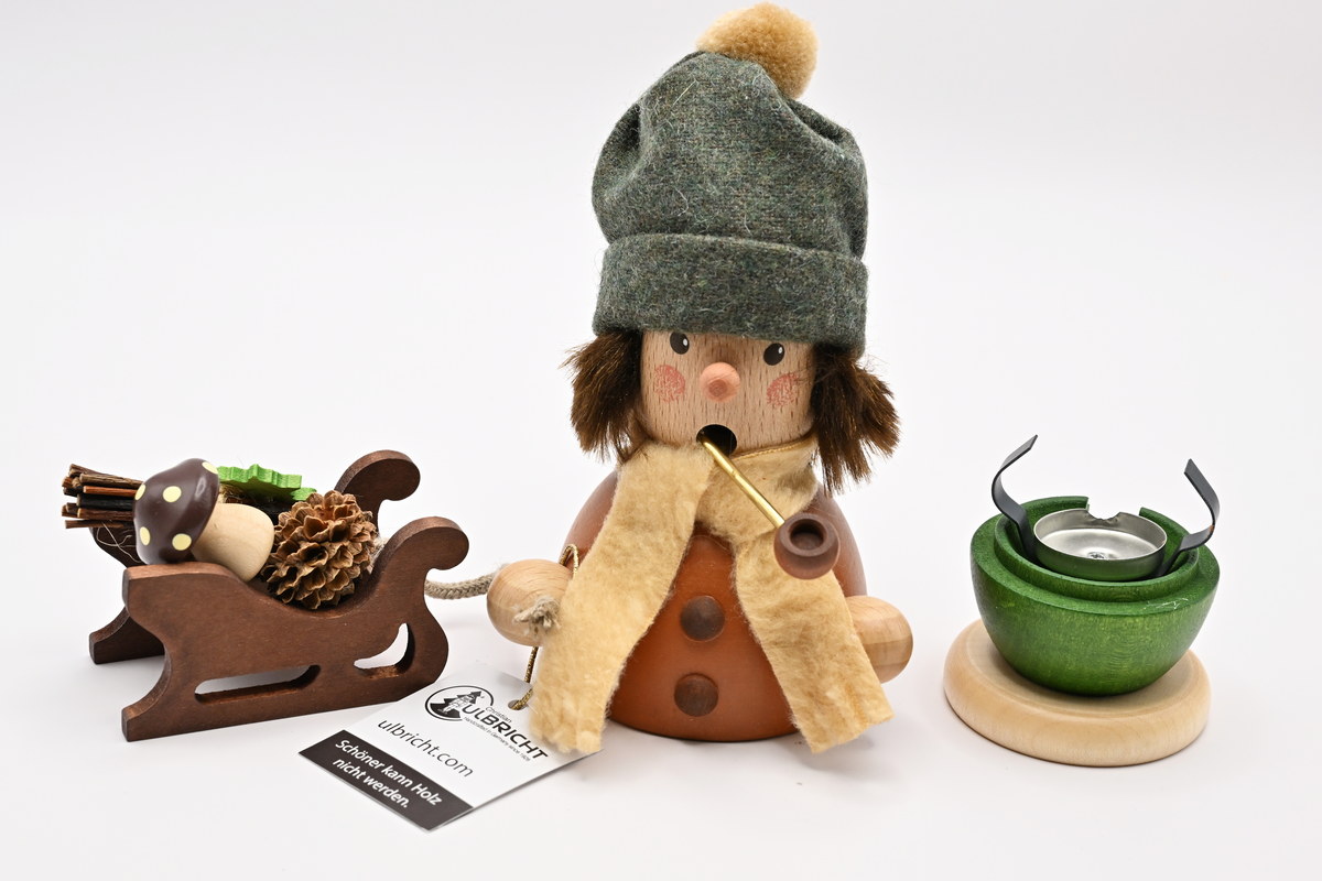 Räuchermänner Bub mit Schlitten 14,0 cm