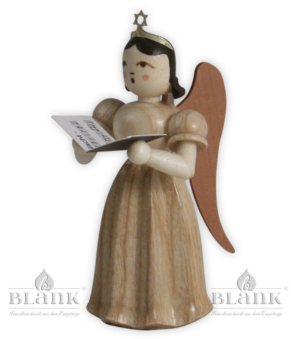 Pleated skirt angel singer